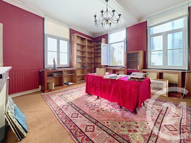 Afficher la photo en grand Appartement F2 à vendre - 5 pièces - 89.0 m2 - MONTPELLIER - 34 - LANGUEDOC-ROUSSILLON - Century 21 Granié Immobilier