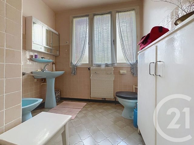 Appartement à vendre - 4 pièces - 125.81 m2 - MONTPELLIER - 34 - LANGUEDOC-ROUSSILLON - Century 21 Granié Immobilier