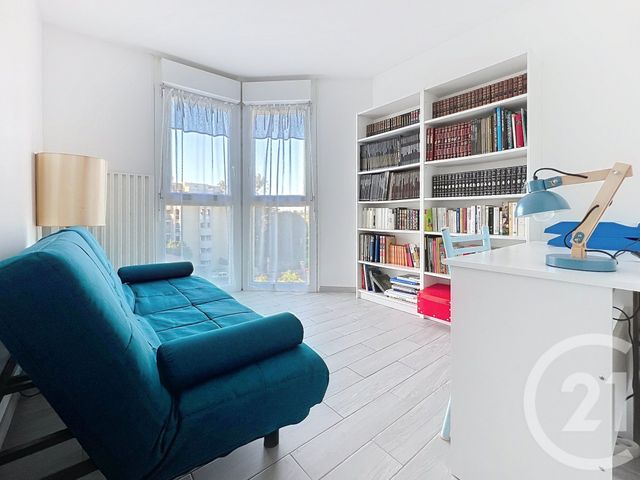 Afficher la photo en grand Appartement F5 à vendre - 5 pièces - 111.82 m2 - MONTPELLIER - 34 - LANGUEDOC-ROUSSILLON - Century 21 Granié Immobilier