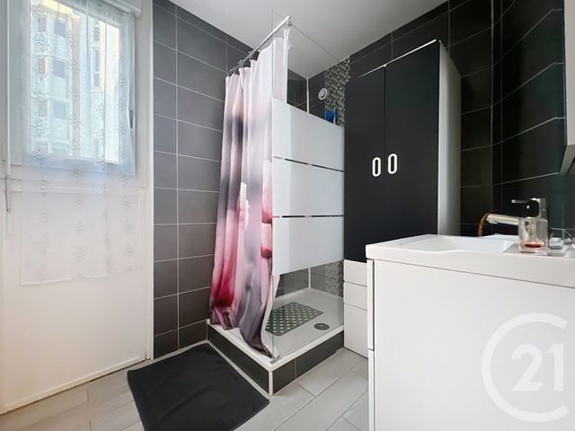 Afficher la photo en grand Appartement F5 à vendre - 5 pièces - 111.82 m2 - MONTPELLIER - 34 - LANGUEDOC-ROUSSILLON - Century 21 Granié Immobilier