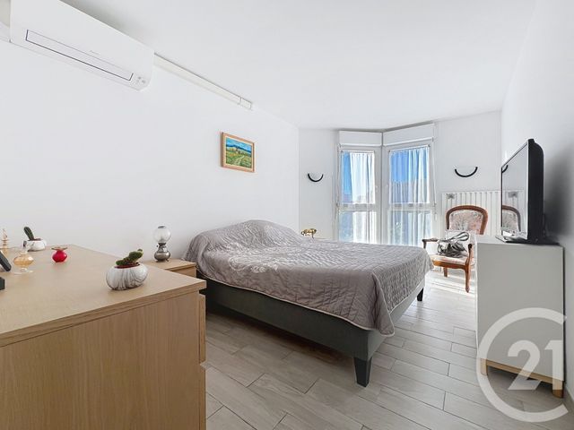 Afficher la photo en grand Appartement F5 à vendre - 5 pièces - 111.82 m2 - MONTPELLIER - 34 - LANGUEDOC-ROUSSILLON - Century 21 Granié Immobilier