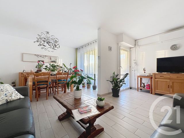 Afficher la photo en grand Appartement F5 à vendre - 5 pièces - 111.82 m2 - MONTPELLIER - 34 - LANGUEDOC-ROUSSILLON - Century 21 Granié Immobilier