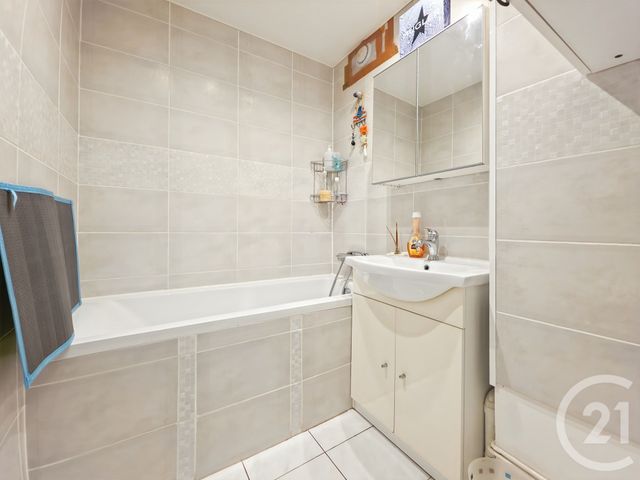 Appartement F4 à vendre - 4 pièces - 74.29 m2 - MONTPELLIER - 34 - LANGUEDOC-ROUSSILLON - Century 21 Granié Immobilier