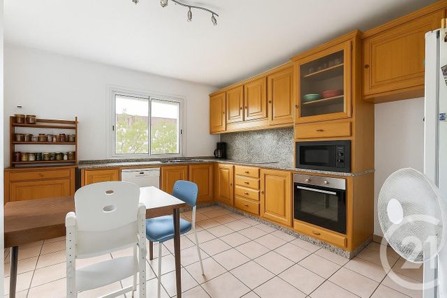 Afficher la photo en grand Appartement F8 à vendre - 8 pièces - 212.0 m2 - MONTPELLIER - 34 - LANGUEDOC-ROUSSILLON - Century 21 Granié Immobilier