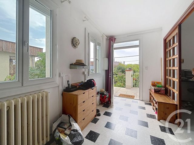 Afficher la photo en grand Appartement F8 à vendre - 8 pièces - 212.0 m2 - MONTPELLIER - 34 - LANGUEDOC-ROUSSILLON - Century 21 Granié Immobilier