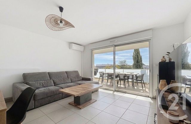 Appartement F3 à vendre - 3 pièces - 63.0 m2 - PIGNAN - 34 - LANGUEDOC-ROUSSILLON - Century 21 Granié Immobilier