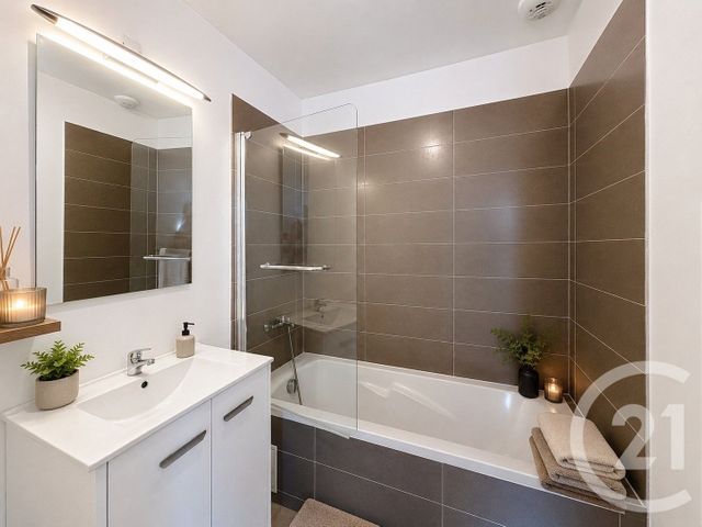 maison à vendre - 4 pièces - 87.55 m2 - JUVIGNAC - 34 - LANGUEDOC-ROUSSILLON - Century 21 Granié Immobilier