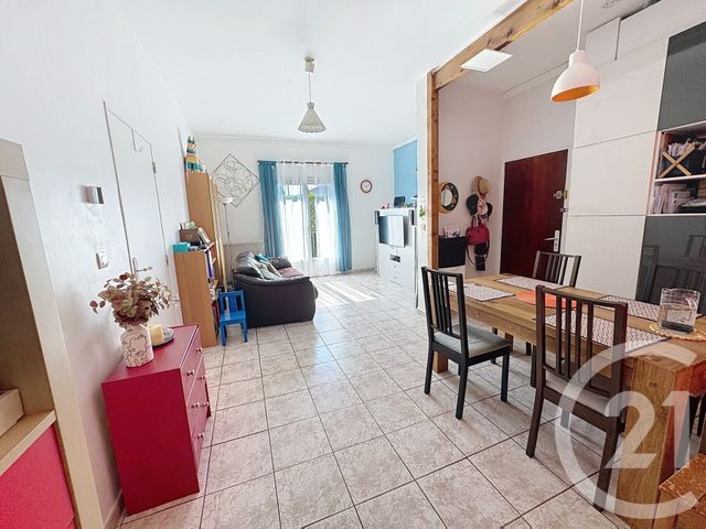 Afficher la photo en grand Appartement F3 à vendre - 3 pièces - 70.45 m2 - MONTPELLIER - 34 - LANGUEDOC-ROUSSILLON - Century 21 Granié Immobilier