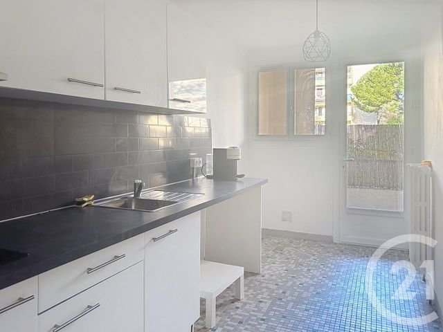 Appartement F4 à vendre - 4 pièces - 73.98 m2 - MONTPELLIER - 34 - LANGUEDOC-ROUSSILLON - Century 21 Granié Immobilier