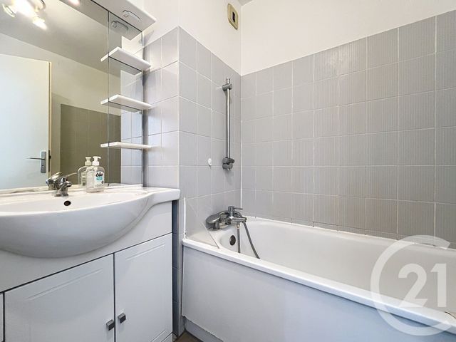 Appartement T3 à vendre - 3 pièces - 59.98 m2 - MONTPELLIER - 34 - LANGUEDOC-ROUSSILLON - Century 21 Granié Immobilier