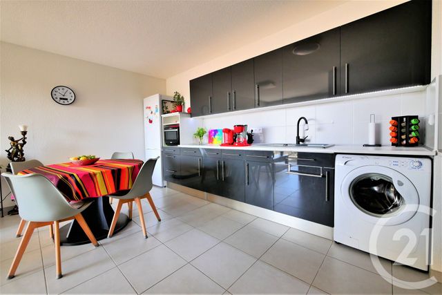 Appartement F3 à vendre - 3 pièces - 57.4 m2 - ST JEAN DE VEDAS - 34 - LANGUEDOC-ROUSSILLON - Century 21 Granié Immobilier