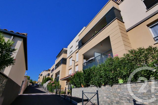 Appartement F3 à vendre - 3 pièces - 57.4 m2 - ST JEAN DE VEDAS - 34 - LANGUEDOC-ROUSSILLON - Century 21 Granié Immobilier