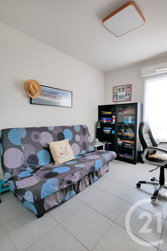 Appartement F3 à vendre - 3 pièces - 57.4 m2 - ST JEAN DE VEDAS - 34 - LANGUEDOC-ROUSSILLON - Century 21 Granié Immobilier