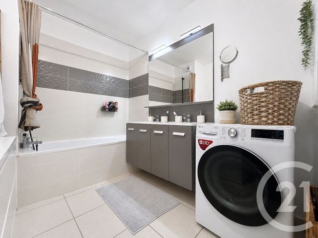 Appartement F4 à vendre - 4 pièces - 76.55 m2 - MONTPELLIER - 34 - LANGUEDOC-ROUSSILLON - Century 21 Granié Immobilier