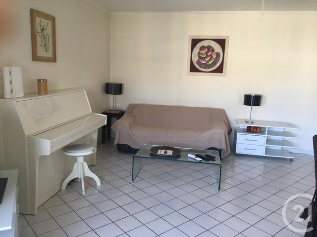 Appartement F1 bis à louer - 2 pièces - 38.0 m2 - MONTPELLIER - 34 - LANGUEDOC-ROUSSILLON - Century 21 Granié Immobilier