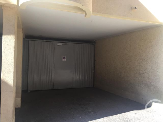 Afficher la photo en grand parking à louer - 13.0 m2 - MONTPELLIER - 34 - LANGUEDOC-ROUSSILLON - Century 21 Granié Immobilier