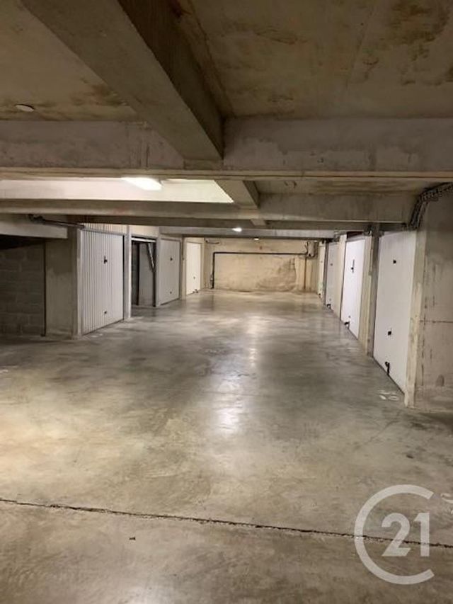 parking à louer - 14.0 m2 - MONTPELLIER - 34 - LANGUEDOC-ROUSSILLON - Century 21 Granié Immobilier