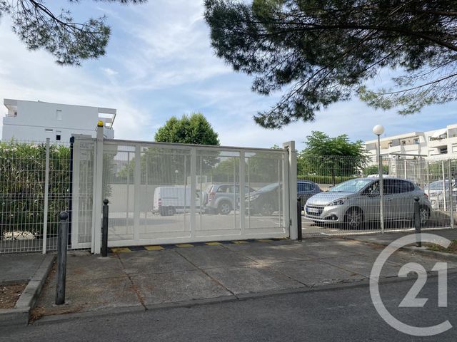 Appartement F1 à louer - 1 pièce - 34.0 m2 - MONTPELLIER - 34 - LANGUEDOC-ROUSSILLON - Century 21 Granié Immobilier