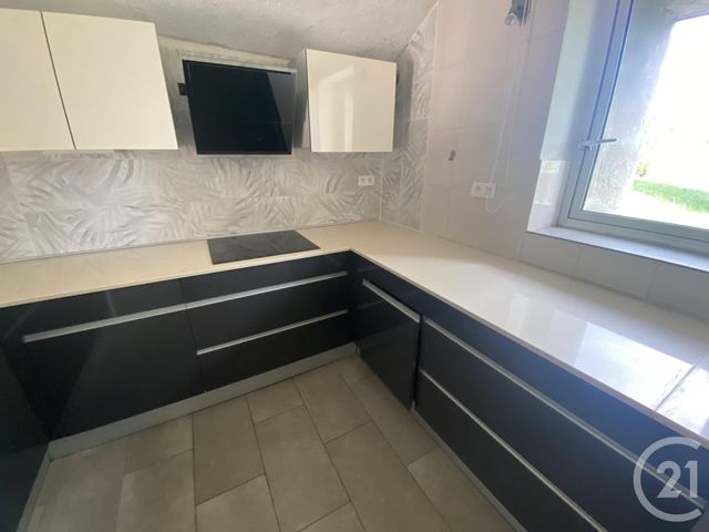 Appartement Loft à louer - 3 pièces - 70.95 m2 - ST GELY DU FESC - 34 - LANGUEDOC-ROUSSILLON - Century 21 Granié Immobilier