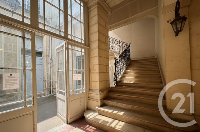 Appartement F2 à louer - 2 pièces - 47.0 m2 - MONTPELLIER - 34 - LANGUEDOC-ROUSSILLON - Century 21 Granié Immobilier
