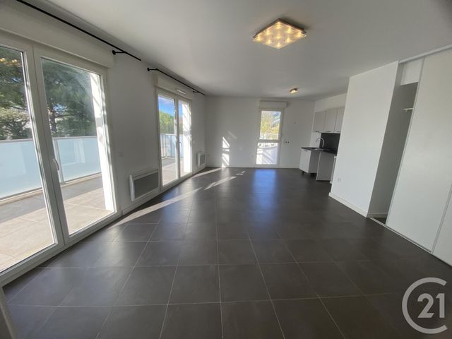 Appartement F2 à louer - 2 pièces - 52.4 m2 - MONTPELLIER - 34 - LANGUEDOC-ROUSSILLON - Century 21 Granié Immobilier