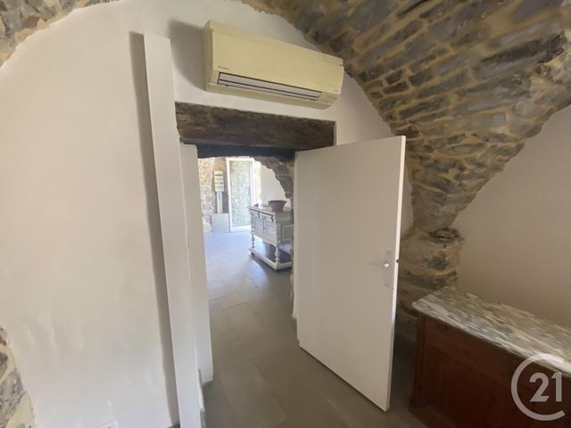 Appartement Loft à louer - 3 pièces - 70.95 m2 - ST GELY DU FESC - 34 - LANGUEDOC-ROUSSILLON - Century 21 Granié Immobilier