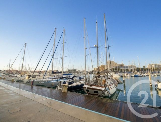 Appartement F2 à louer - 2 pièces - 47.58 m2 - MAUGUIO CARNON - 34 - LANGUEDOC-ROUSSILLON - Century 21 Granié Immobilier