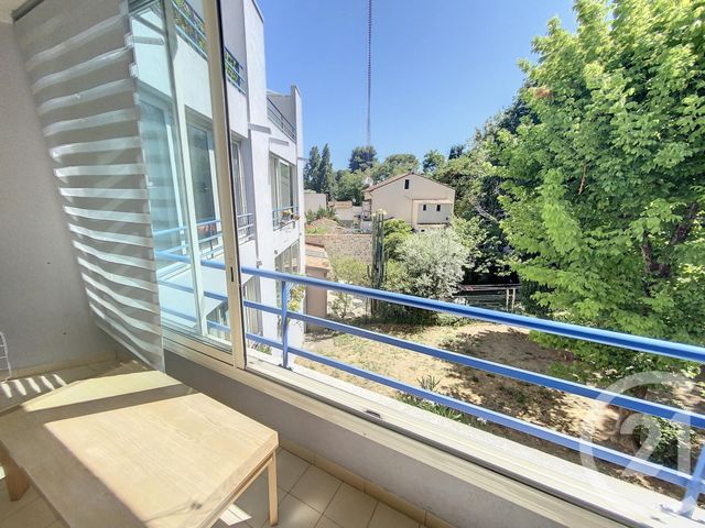 Appartement F1 à louer - 1 pièce - 35.0 m2 - MONTPELLIER - 34 - LANGUEDOC-ROUSSILLON - Century 21 Granié Immobilier