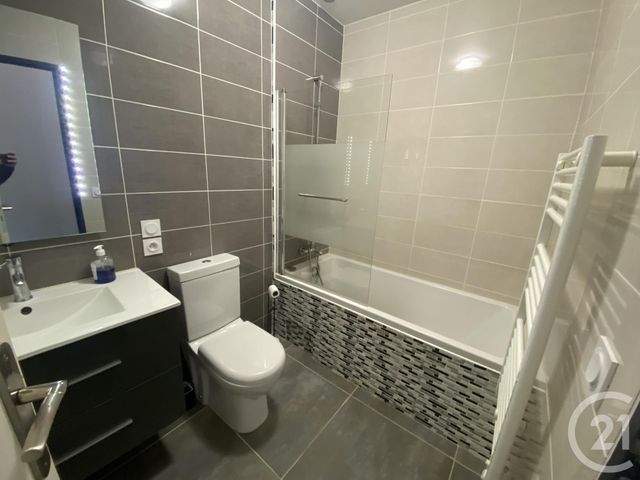 Appartement Loft à louer - 3 pièces - 101.0 m2 - MONTPELLIER - 34 - LANGUEDOC-ROUSSILLON - Century 21 Granié Immobilier