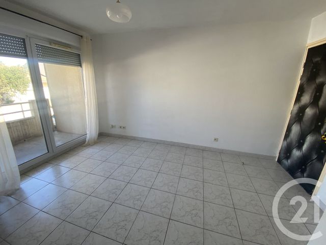 Appartement F1 bis à louer - 2 pièces - 28.4 m2 - MONTPELLIER - 34 - LANGUEDOC-ROUSSILLON - Century 21 Granié Immobilier