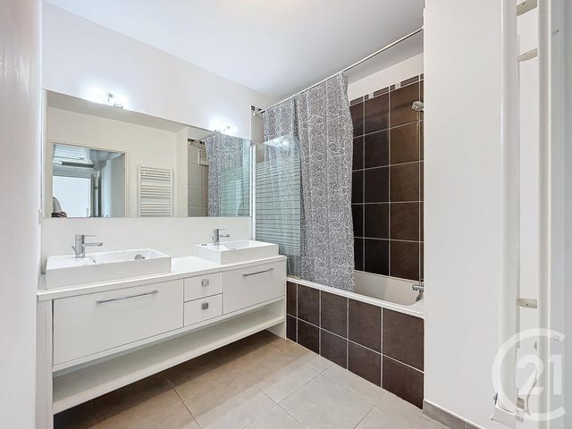 Appartement F3 à louer - 3 pièces - 72.98 m2 - MONTPELLIER - 34 - LANGUEDOC-ROUSSILLON - Century 21 Granié Immobilier