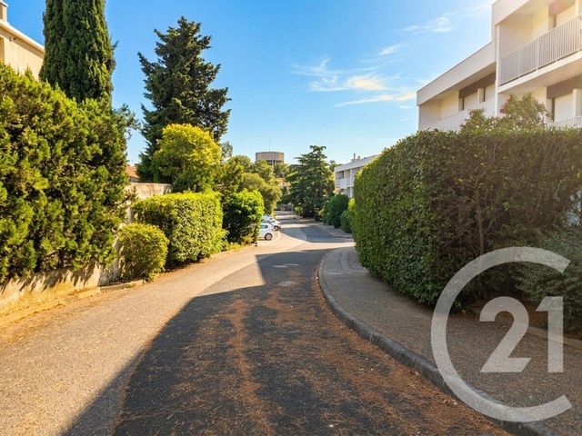 Appartement F1 à louer - 1 pièce - 39.0 m2 - MONTPELLIER - 34 - LANGUEDOC-ROUSSILLON - Century 21 Granié Immobilier