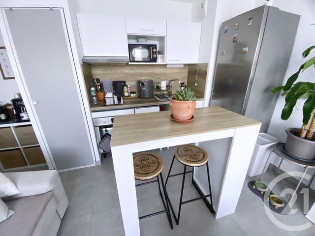 Appartement F2 à louer - 2 pièces - 37.4 m2 - MONTPELLIER - 34 - LANGUEDOC-ROUSSILLON - Century 21 Granié Immobilier