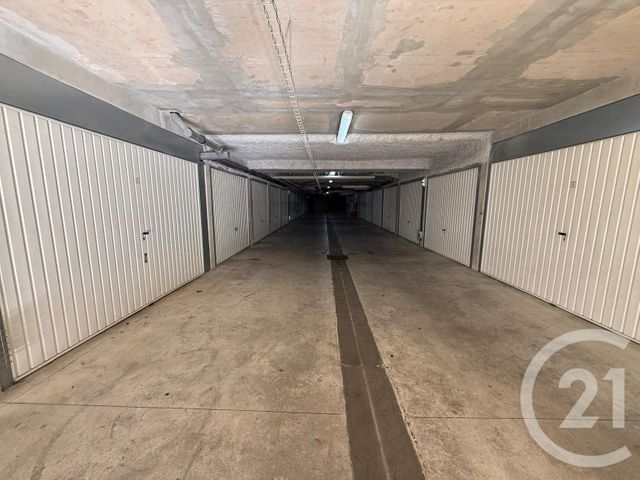parking à louer - 15.0 m2 - MONTPELLIER - 34 - LANGUEDOC-ROUSSILLON - Century 21 Granié Immobilier