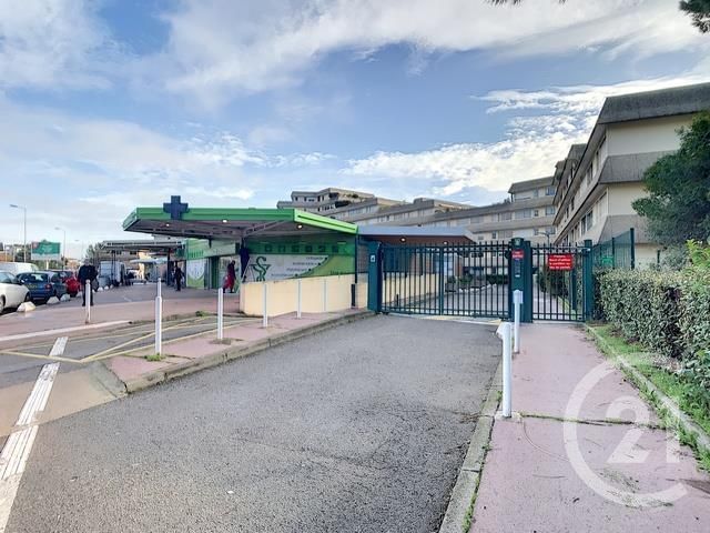 Appartement F1 à louer - 1 pièce - 27.0 m2 - MONTPELLIER - 34 - LANGUEDOC-ROUSSILLON - Century 21 Granié Immobilier