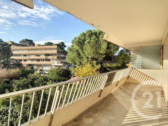 Appartement F1 à louer - 1 pièce - 27.0 m2 - MONTPELLIER - 34 - LANGUEDOC-ROUSSILLON - Century 21 Granié Immobilier
