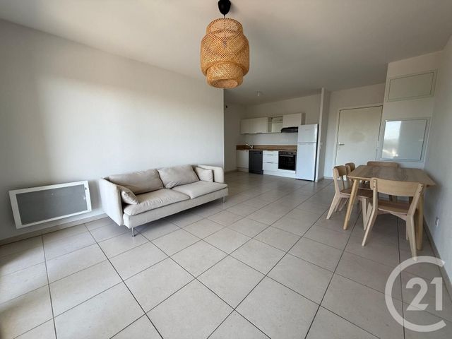 Appartement F3 à louer - 3 pièces - 60.2 m2 - JUVIGNAC - 34 - LANGUEDOC-ROUSSILLON - Century 21 Granié Immobilier