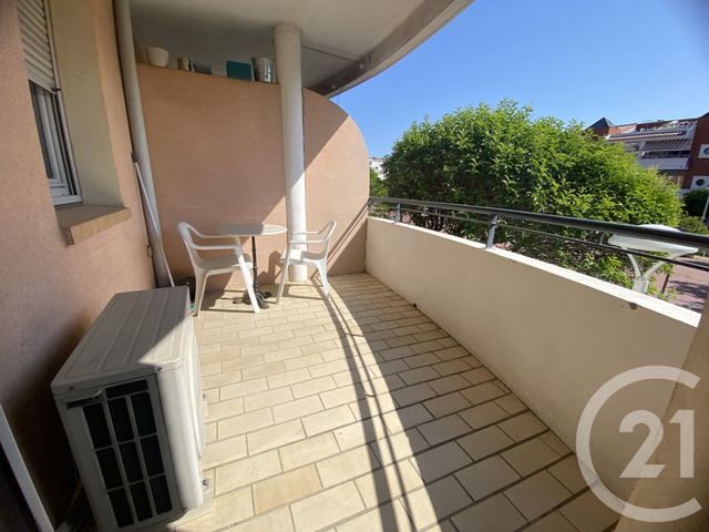 Appartement F1 à louer - 1 pièce - 29.0 m2 - ST JEAN DE VEDAS - 34 - LANGUEDOC-ROUSSILLON - Century 21 Granié Immobilier