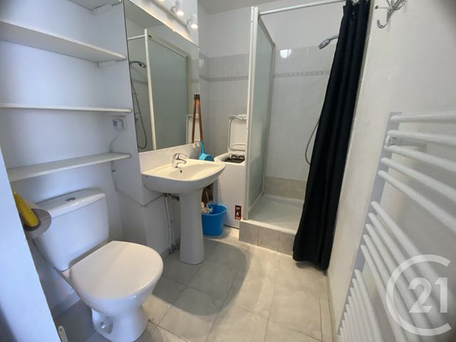 Appartement F1 à louer - 1 pièce - 29.0 m2 - ST JEAN DE VEDAS - 34 - LANGUEDOC-ROUSSILLON - Century 21 Granié Immobilier