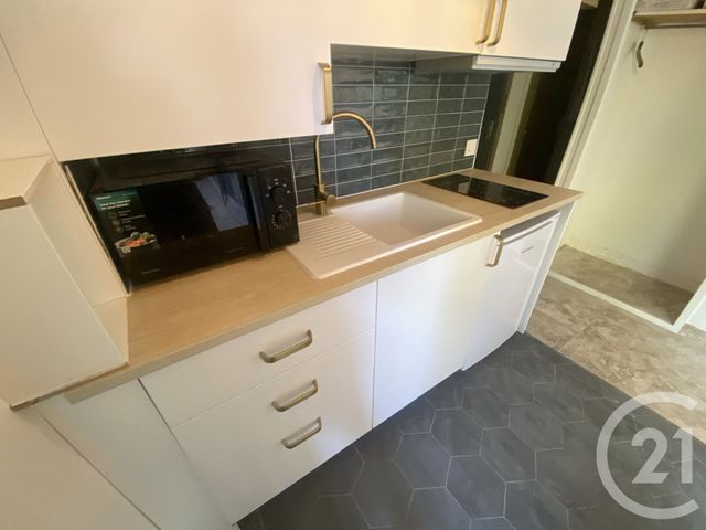 Appartement F1 à louer - 1 pièce - 27.0 m2 - MONTPELLIER - 34 - LANGUEDOC-ROUSSILLON - Century 21 Granié Immobilier