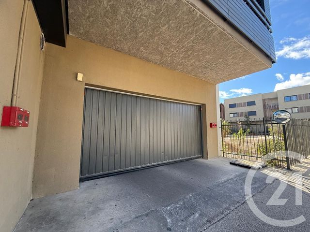 parking à louer - 11.0 m2 - CASTELNAU LE LEZ - 34 - LANGUEDOC-ROUSSILLON - Century 21 Granié Immobilier
