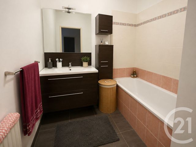 Appartement F2 à louer - 2 pièces - 49.0 m2 - MONTPELLIER - 34 - LANGUEDOC-ROUSSILLON - Century 21 Granié Immobilier