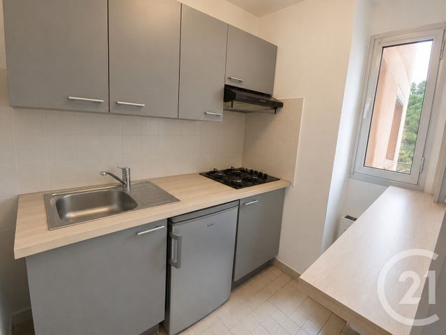 Appartement F2 à louer - 2 pièces - 34.0 m2 - MONTPELLIER - 34 - LANGUEDOC-ROUSSILLON - Century 21 Granié Immobilier