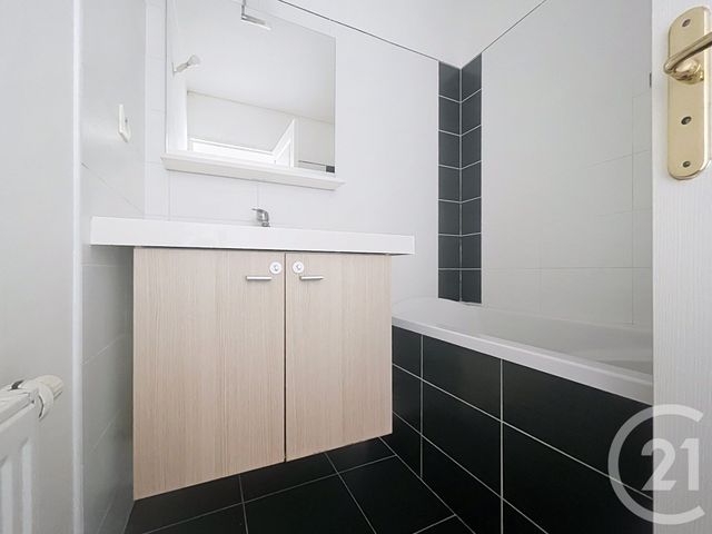 Appartement T3 à louer - 3 pièces - 63.0 m2 - MONTPELLIER - 34 - LANGUEDOC-ROUSSILLON - Century 21 Granié Immobilier
