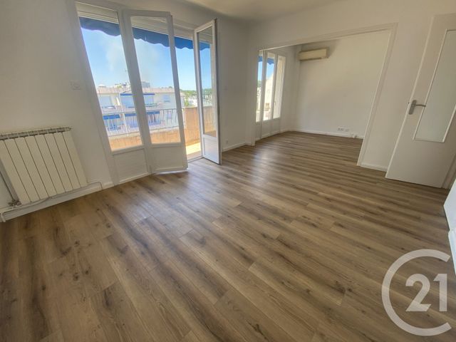 Appartement T3 à louer - 3 pièces - 85.0 m2 - 34 - LANGUEDOC-ROUSSILLON - Century 21 Granié Immobilier