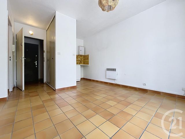Appartement F1 à louer - 1 pièce - 25.0 m2 - MONTPELLIER - 34 - LANGUEDOC-ROUSSILLON - Century 21 Granié Immobilier