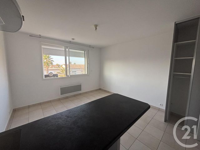 Appartement Studio à louer - 1 pièce - 23.21 m2 - PALAVAS LES FLOTS - 34 - LANGUEDOC-ROUSSILLON - Century 21 Granié Immobilier