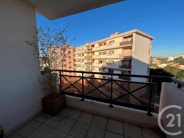 Appartement F1 bis à louer - 2 pièces - 26.2 m2 - MONTPELLIER - 34 - LANGUEDOC-ROUSSILLON - Century 21 Granié Immobilier