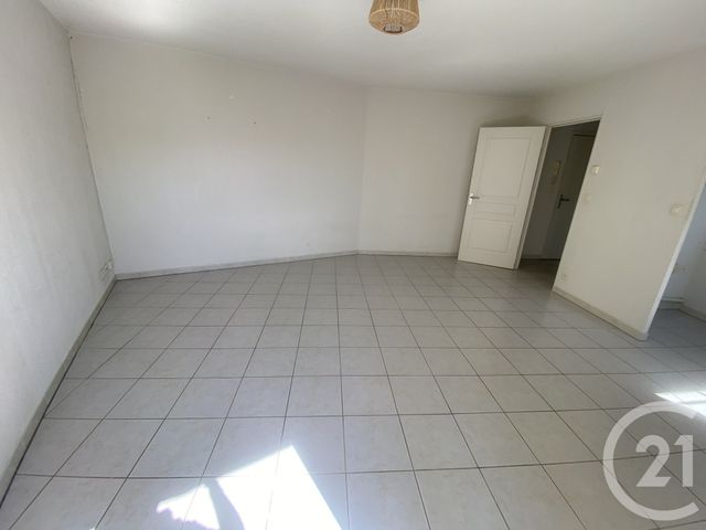 Appartement F2 à louer - 2 pièces - 49.0 m2 - JUVIGNAC - 34 - LANGUEDOC-ROUSSILLON - Century 21 Granié Immobilier