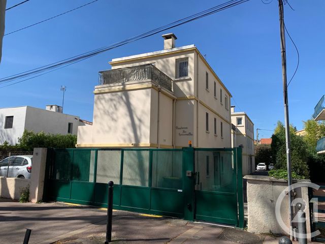 Appartement F1 à louer - 1 pièce - 29.0 m2 - MONTPELLIER - 34 - LANGUEDOC-ROUSSILLON - Century 21 Granié Immobilier